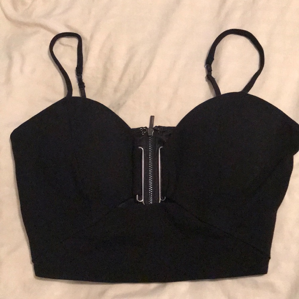 Bebe crop top